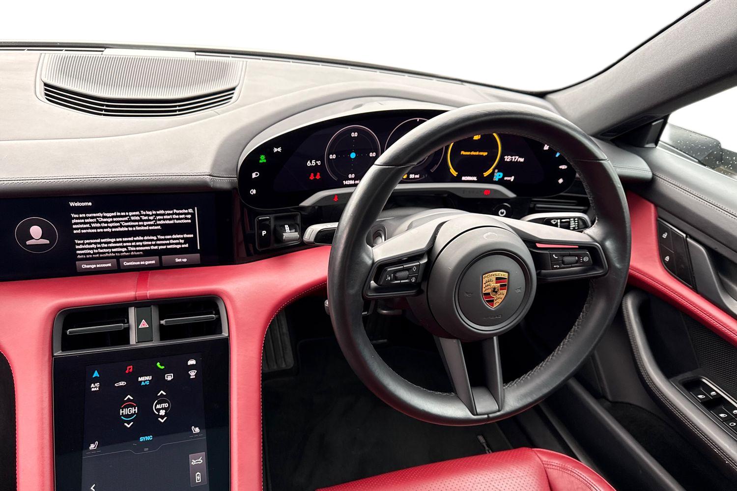 Used Porsche Taycan 2022 for sale - 77390120: Photo 18