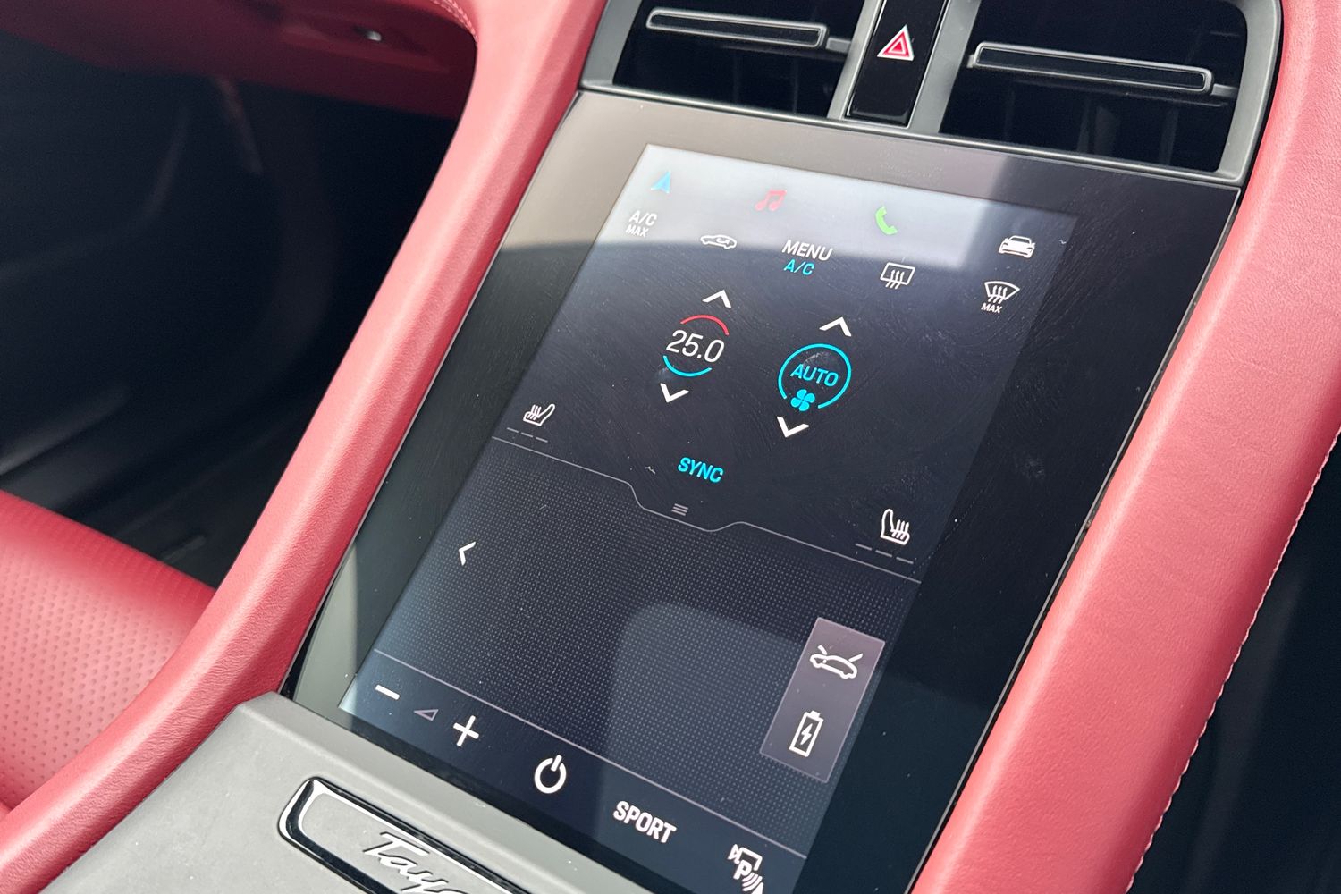 Used Porsche Taycan 2022 for sale - 77390120: Photo 22