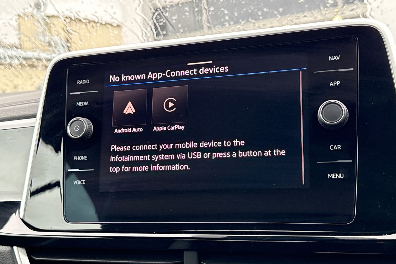 Used Volkswagen T-Roc 2025 for sale - 76526963: Photo 30