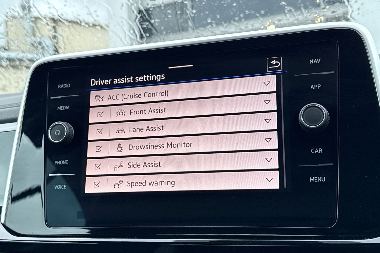 Used Volkswagen T-Roc 2025 for sale - 76526963: Photo 31