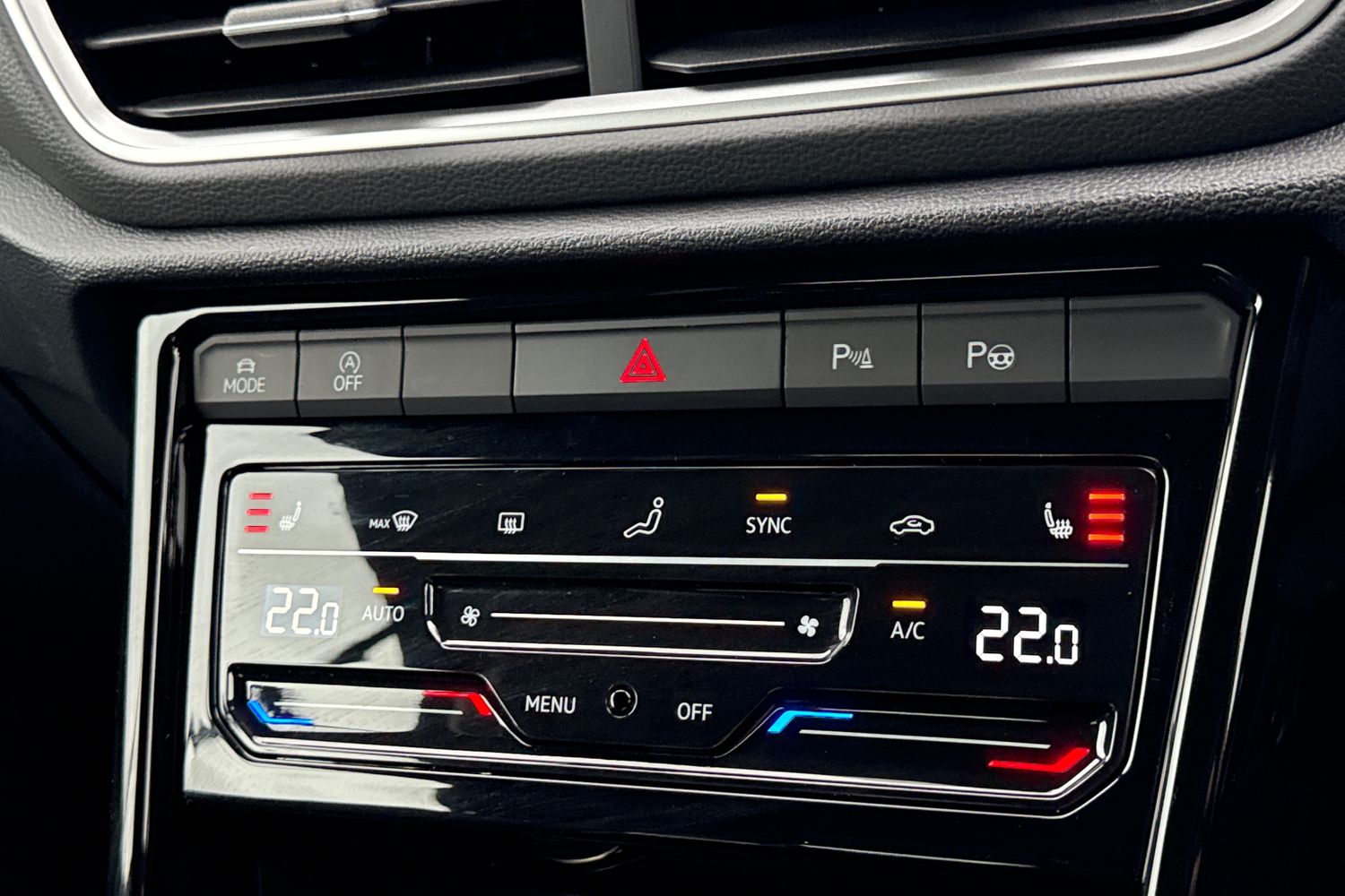 Used Volkswagen T-Roc 2025 for sale - 76526963: Photo 34