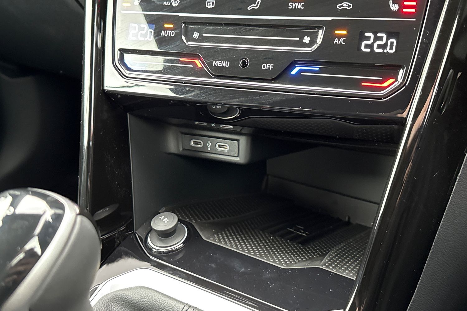 Used Volkswagen T-Roc 2025 for sale - 76526963: Photo 35