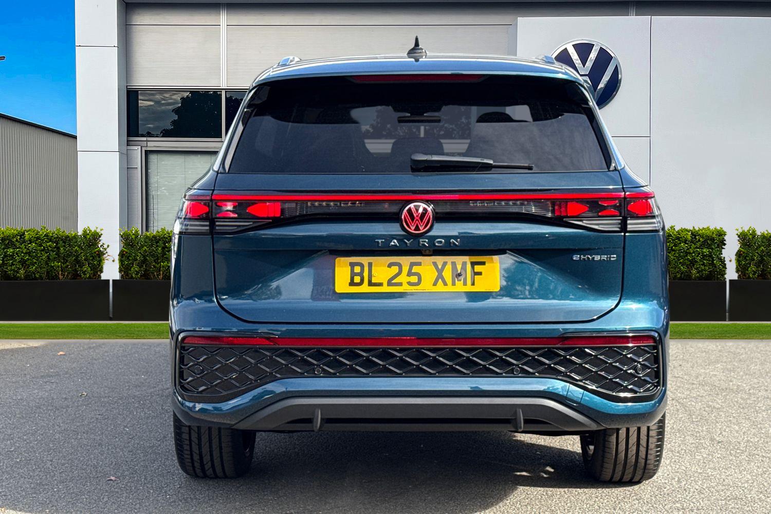 Used Volkswagen Touran 2025 for sale - 76186037: Photo 4