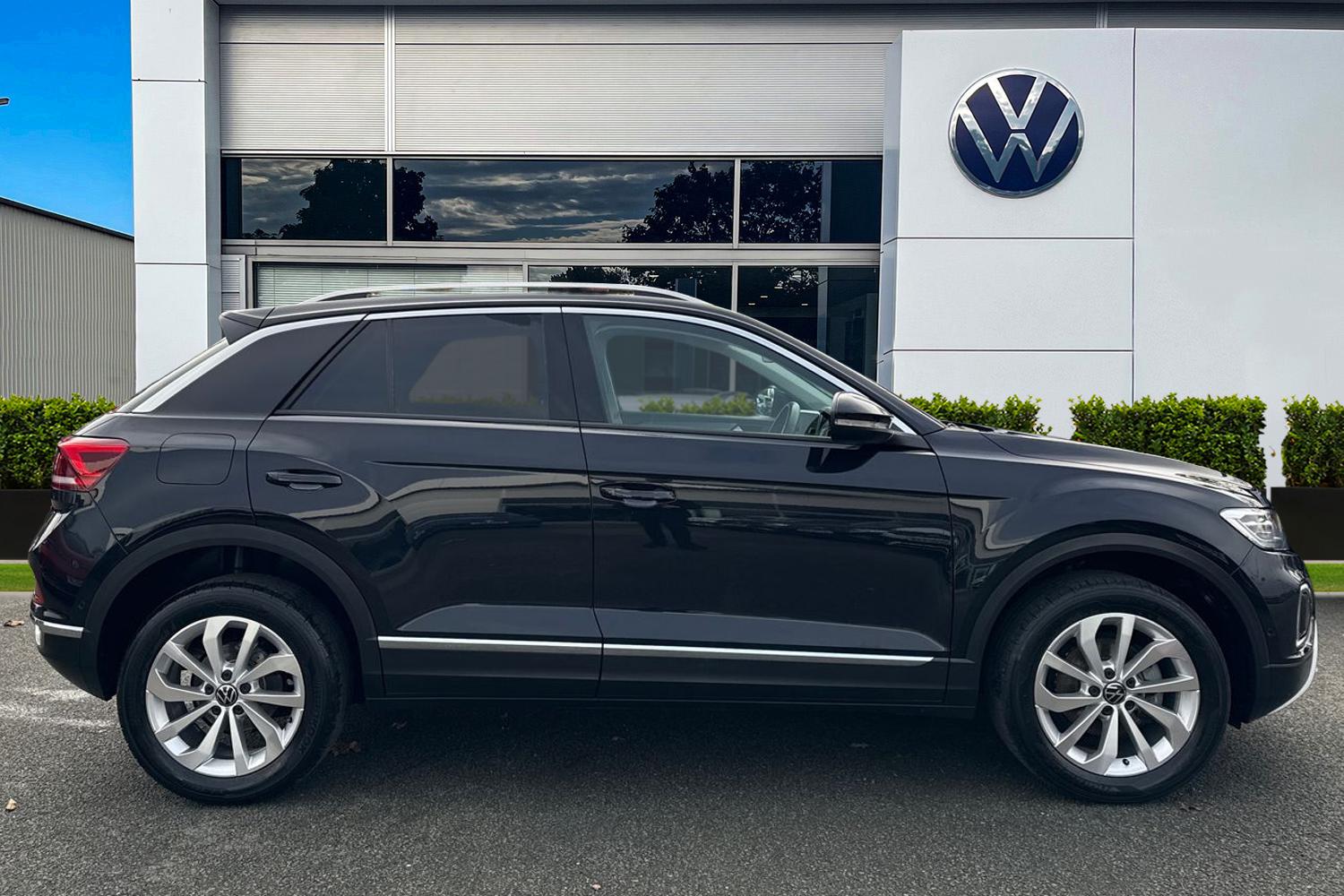 Used Volkswagen T-Roc 2024 for sale - 76480853: Photo 3