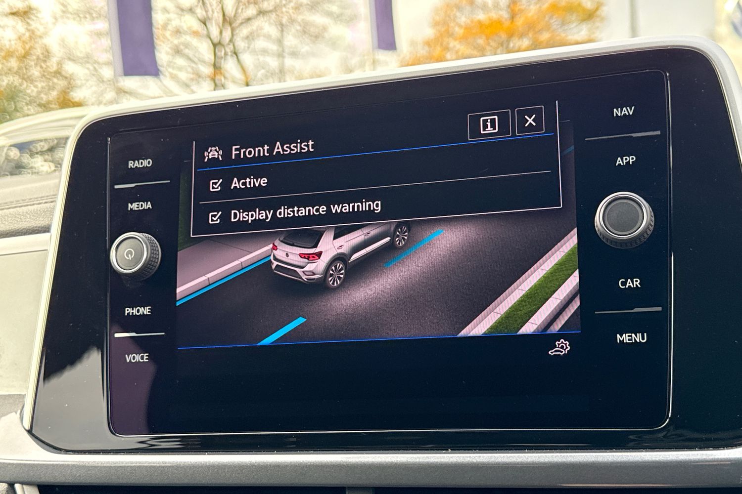 Used Volkswagen T-Roc 2024 for sale - 76480853: Photo 30