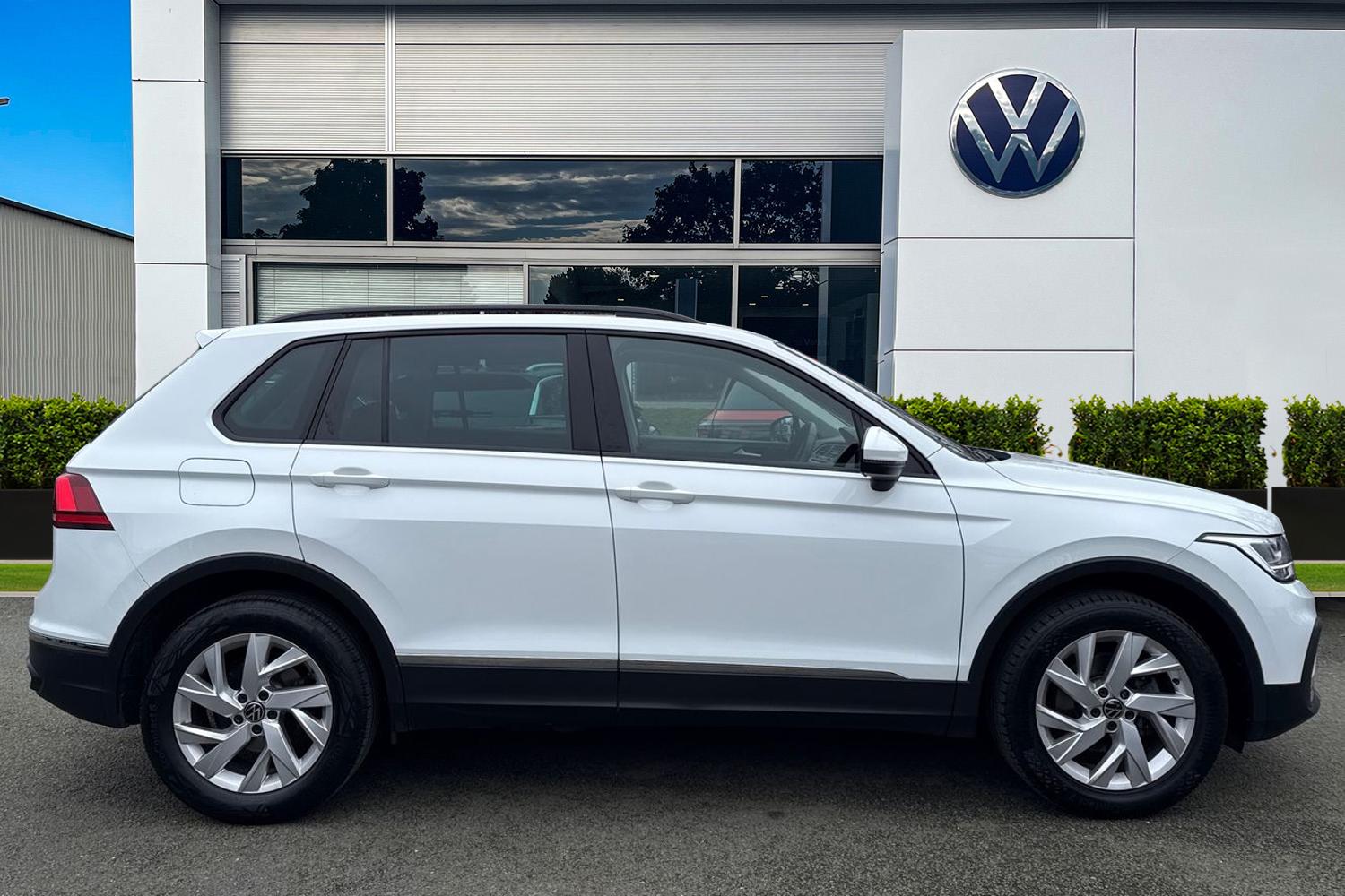 Used Volkswagen Tiguan 2023 for sale - 77327482: Photo 3