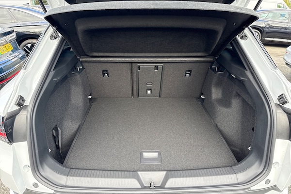 Used Volkswagen ID.4 2025 for sale - 76323945: Photo 6