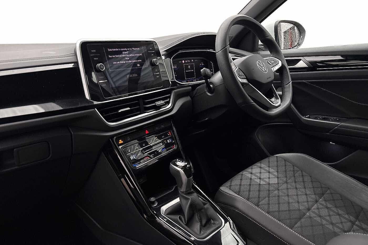 Used Volkswagen T-Roc 2025 for sale - 78144250: Photo 2