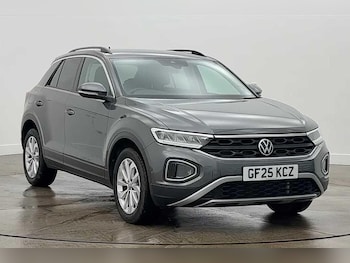 Used Volkswagen T-Roc 2025 for sale - 77812625: Photo