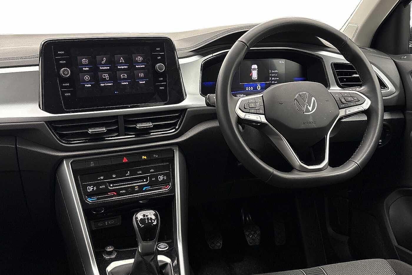 Used Volkswagen T-Roc 2025 for sale - 77812625: Photo 2