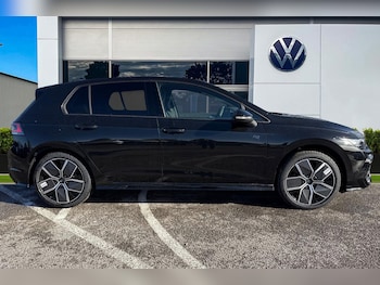 Used Volkswagen Golf 2025 for sale - 76385401: Photo