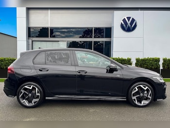 Used Volkswagen Golf 2025 for sale - 77236041: Photo