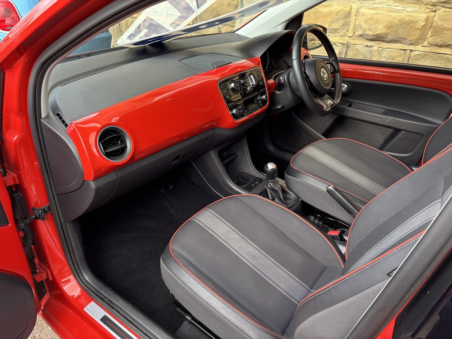 Used Volkswagen up! 2014 for sale - 77931265: Photo 15