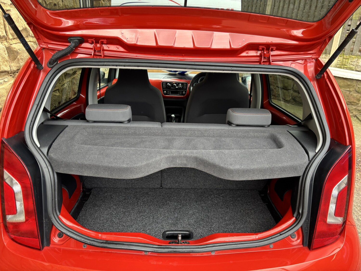 Used Volkswagen up! 2014 for sale - 77931265: Photo 21