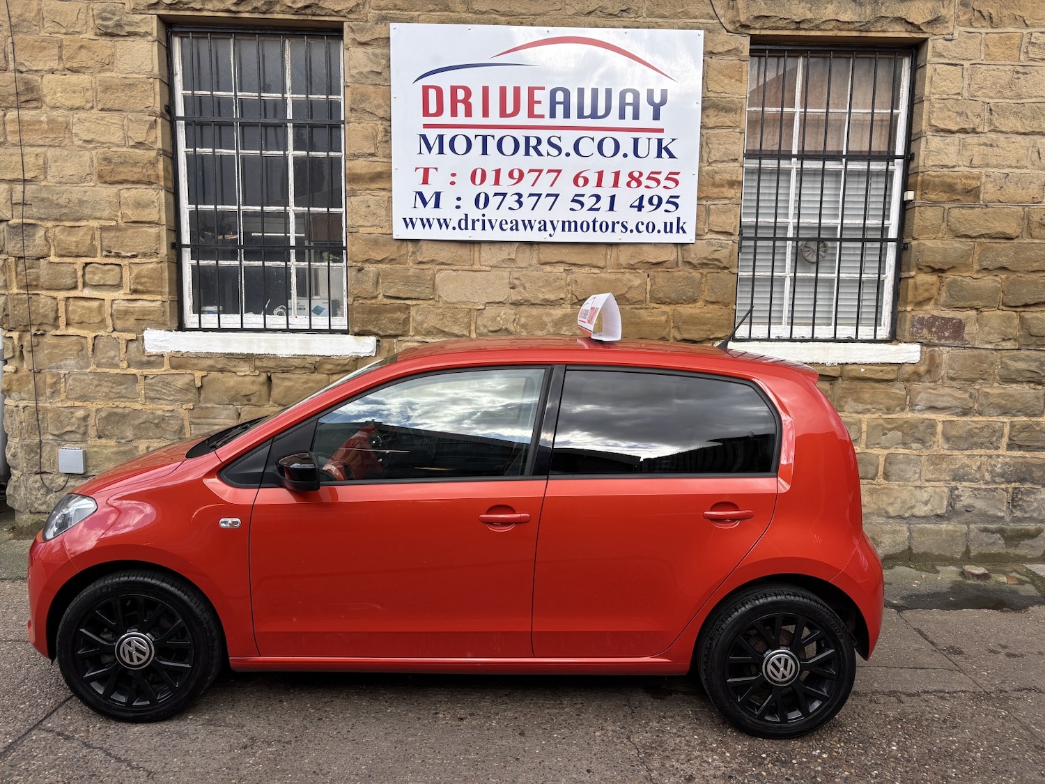 Used Volkswagen up! 2014 for sale - 77931265: Photo 5