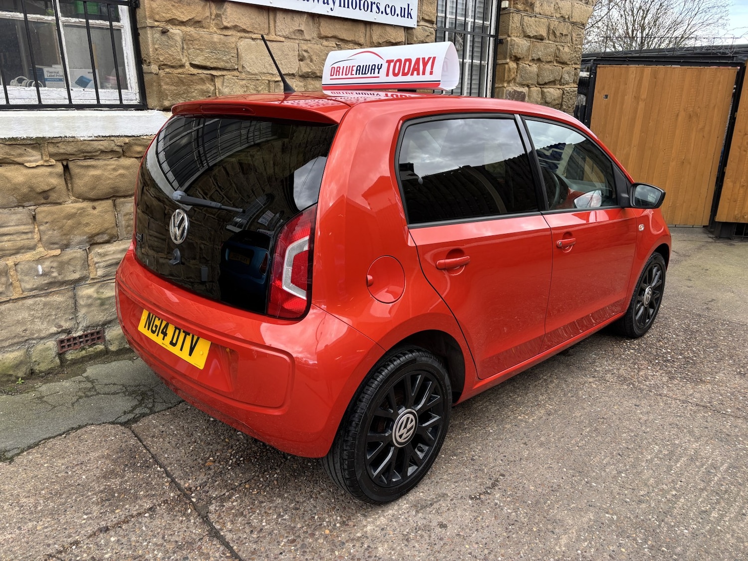 Used Volkswagen up! 2014 for sale - 77931265: Photo 9