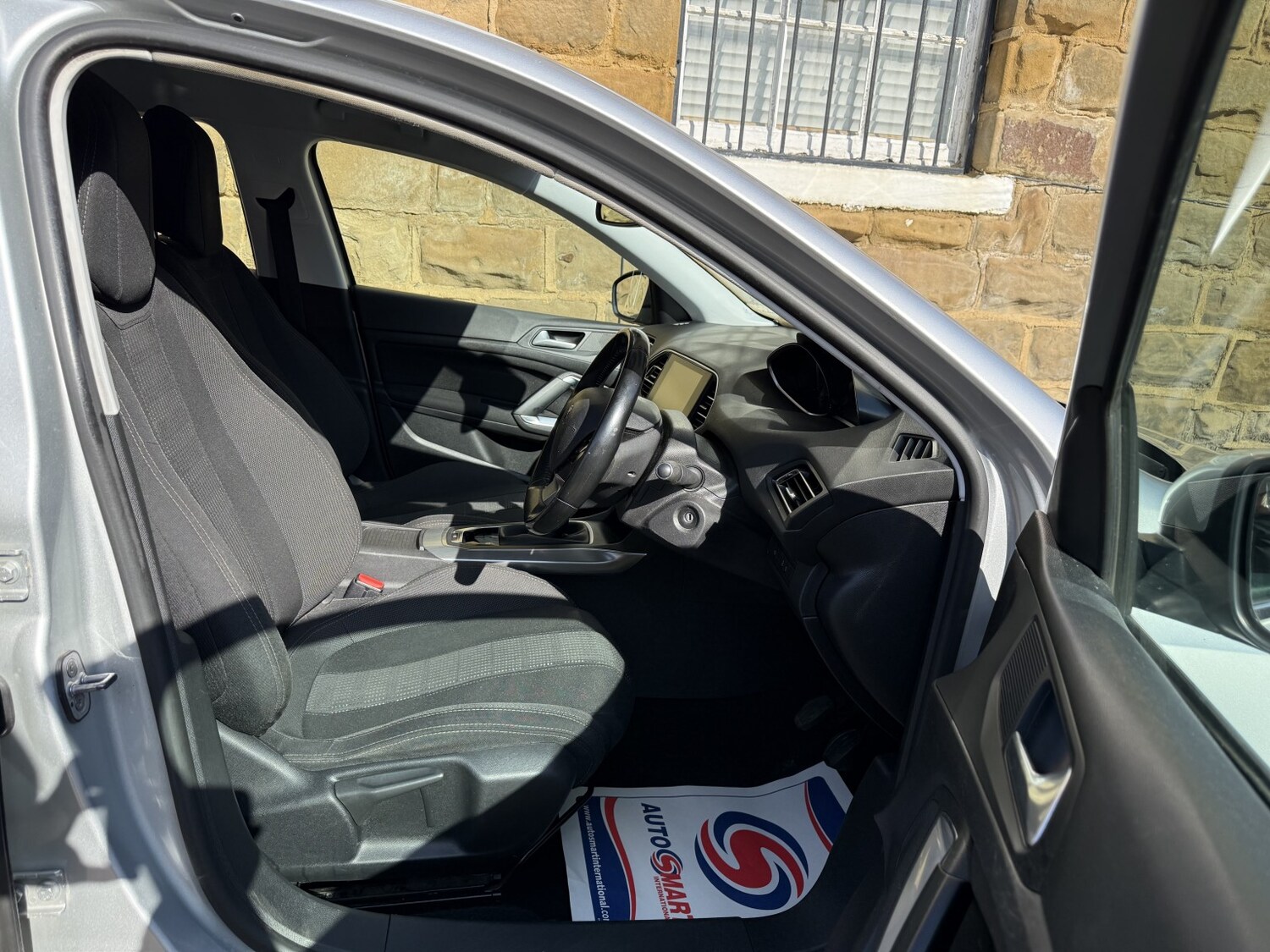 Used Peugeot 308 2016 for sale - 77954059: Photo 17