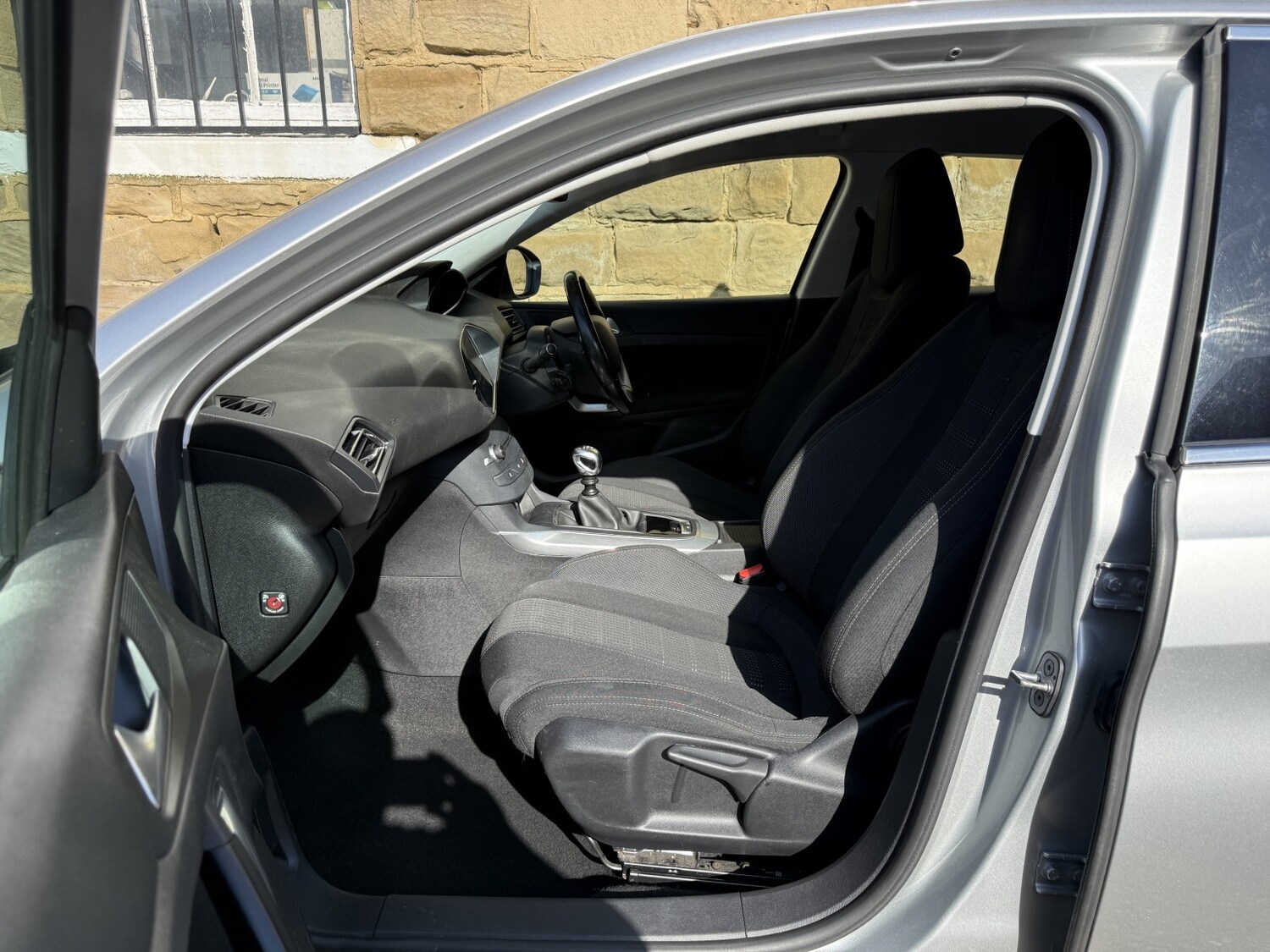 Used Peugeot 308 2016 for sale - 77954059: Photo 19