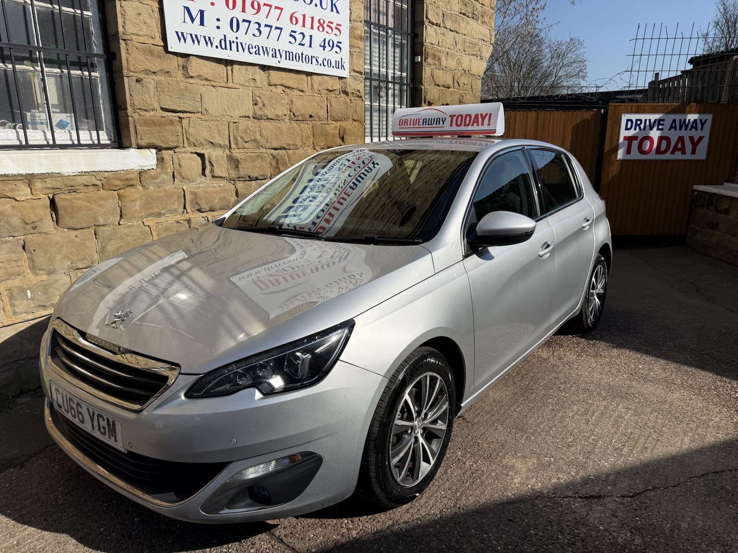 Used Peugeot 308 2016 for sale - 77954059: Photo 3