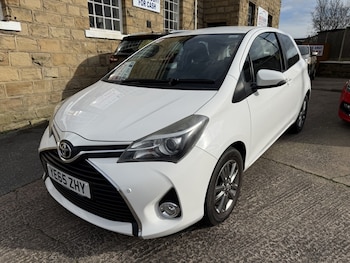 Used Toyota Yaris 2015 for sale - 77662252: Photo