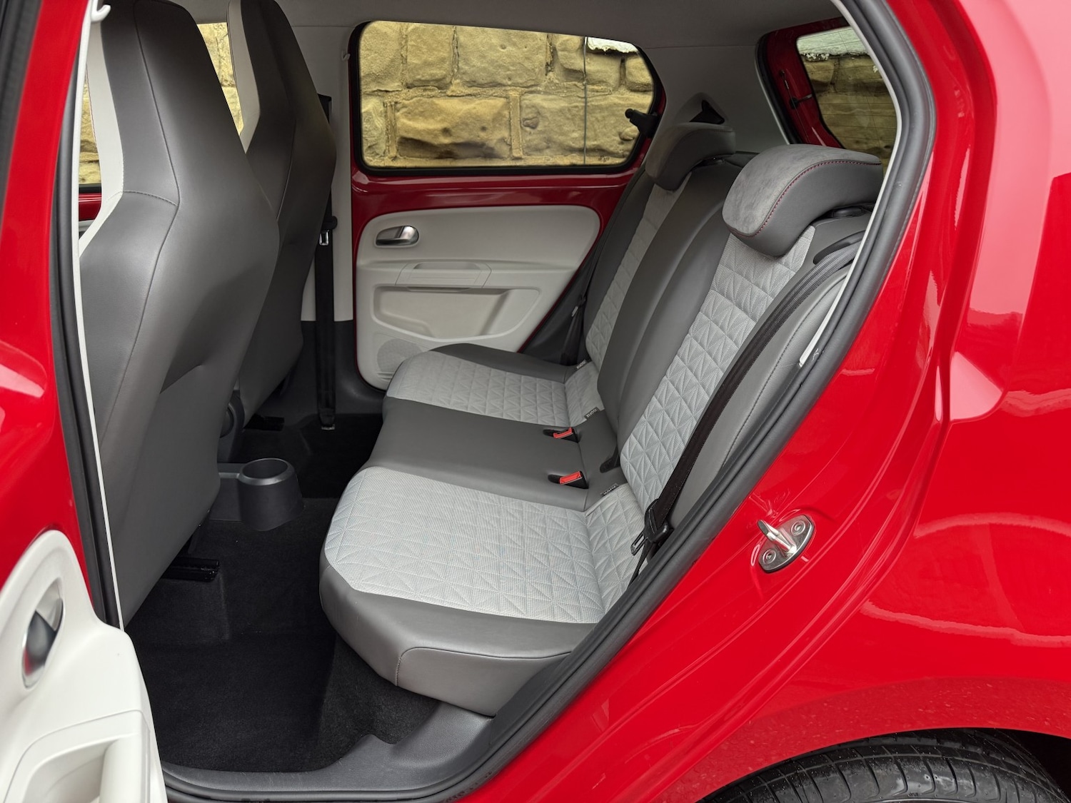 Used Volkswagen up! 2017 for sale - 77508452: Photo 27