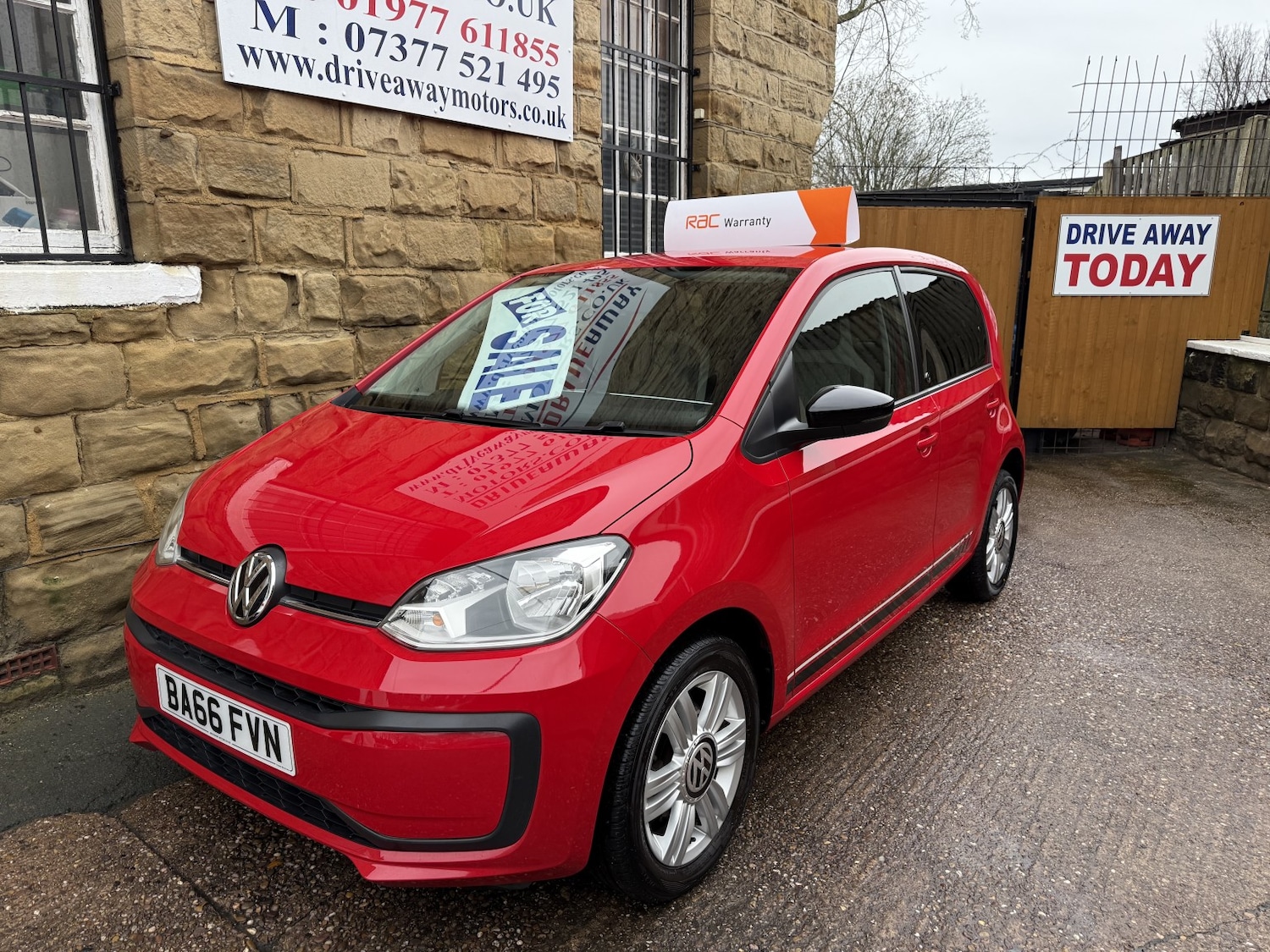 Used Volkswagen up! 2017 for sale - 77508452: Photo 3