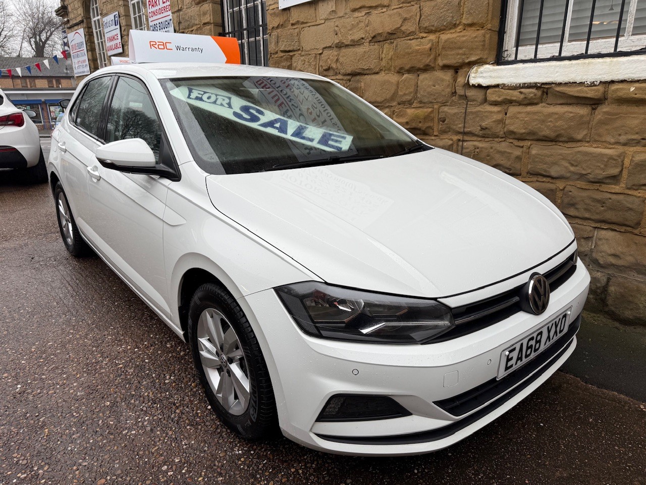 Used Volkswagen Polo 2018 for sale - 77610018: Photo 2