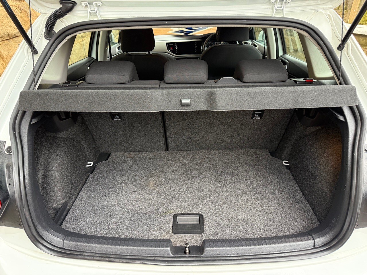 Used Volkswagen Polo 2018 for sale - 77610018: Photo 25