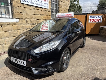 Used Ford Fiesta 2015 for sale - 79471117: Photo