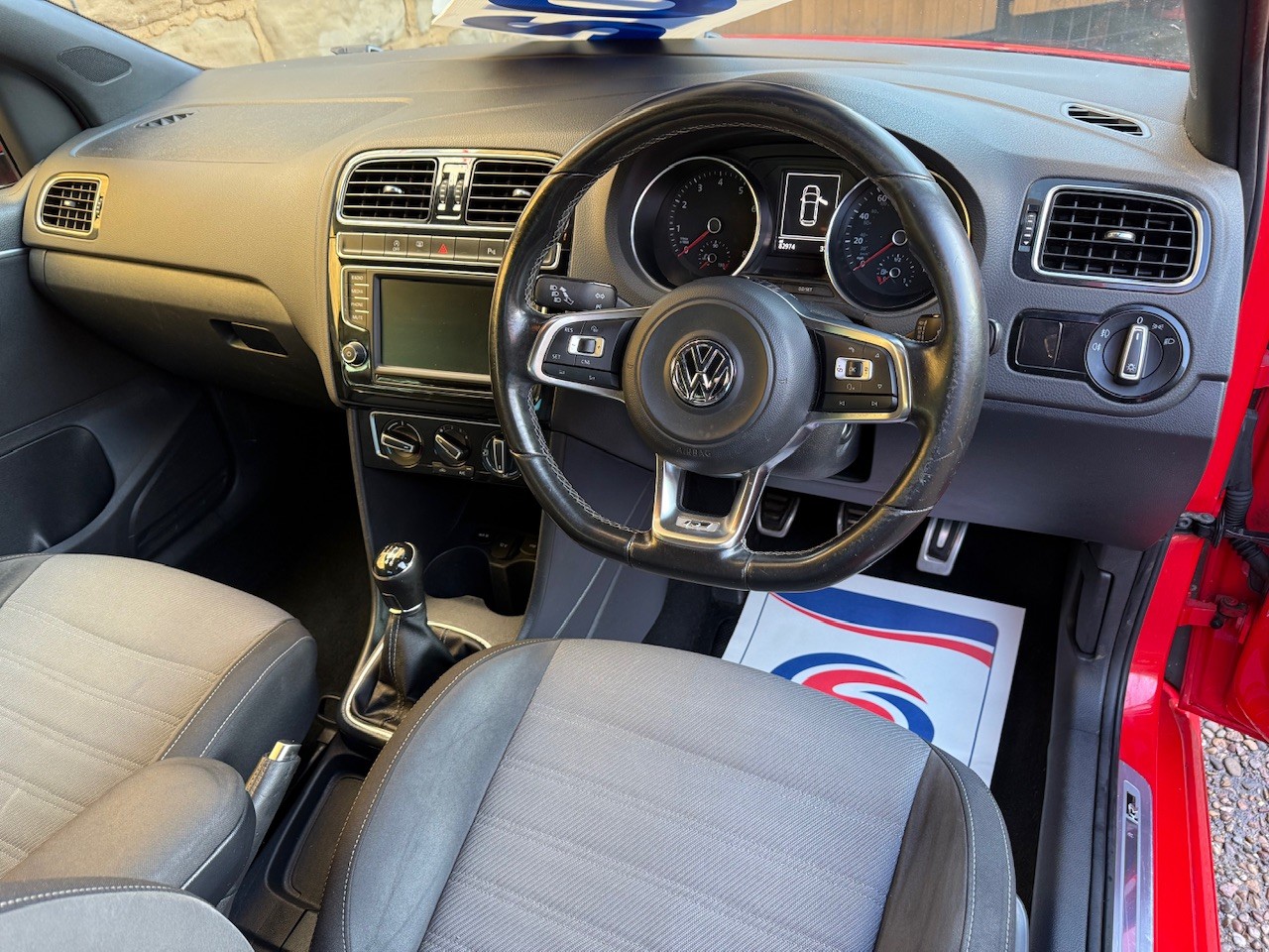 Used Volkswagen Polo 2015 for sale - 77508419: Photo 15