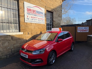 Used Volkswagen Polo 2015 for sale - 77508419: Photo