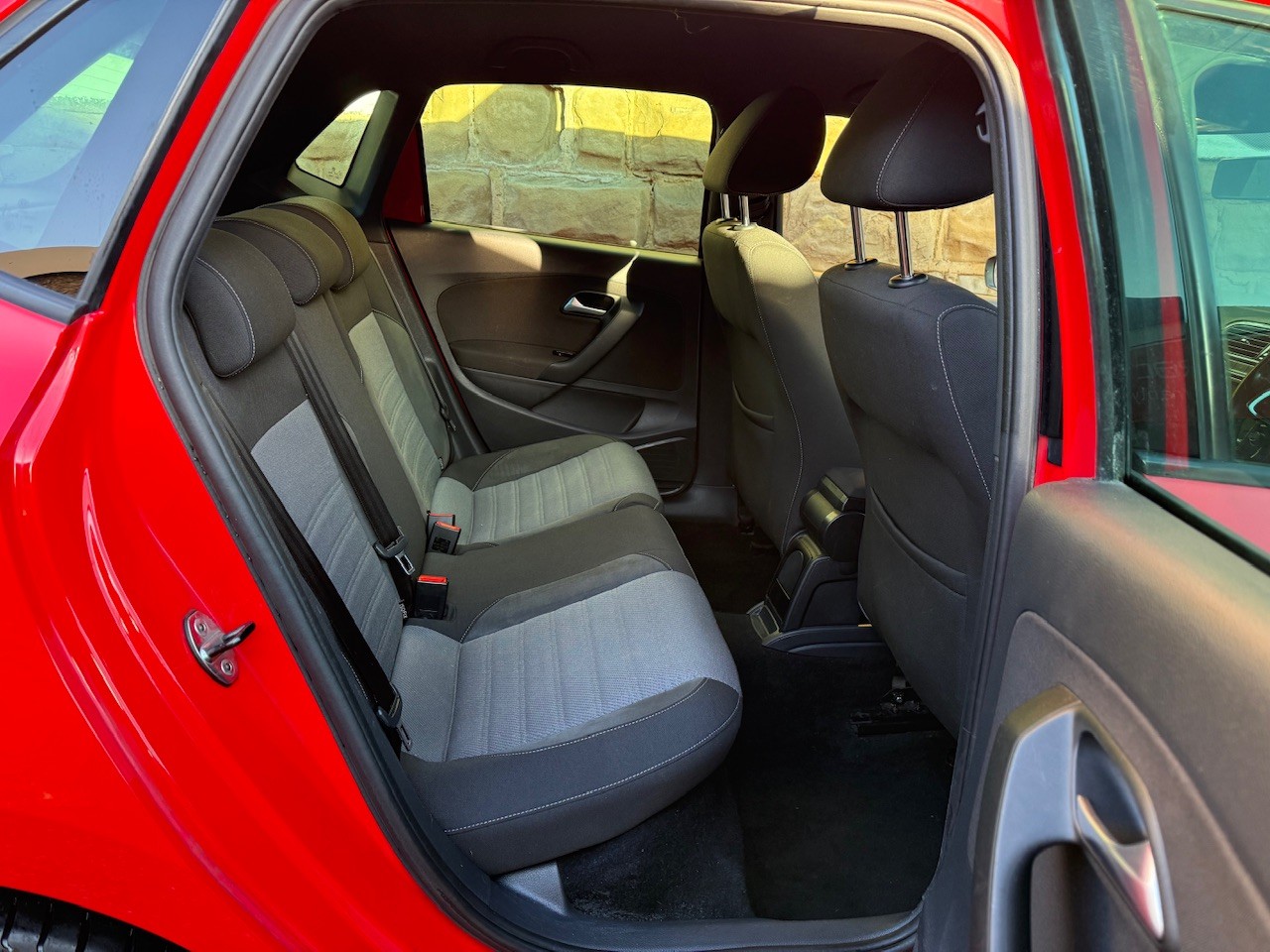 Used Volkswagen Polo 2015 for sale - 77508419: Photo 22