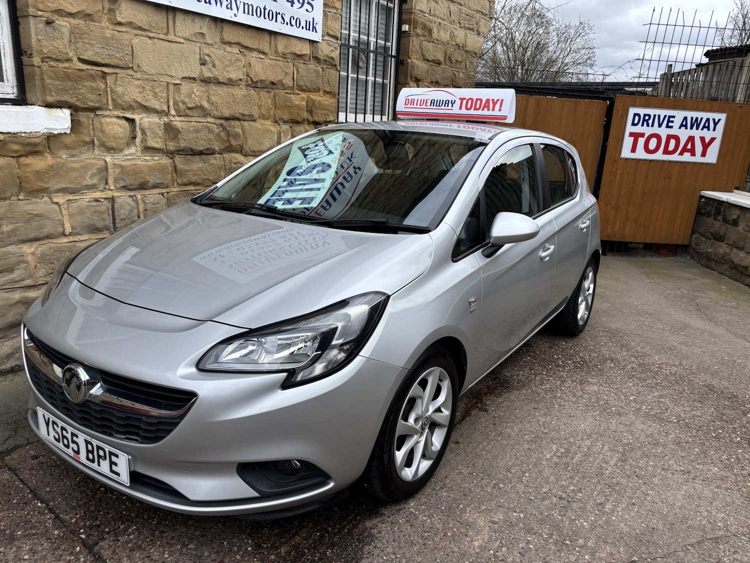 Used Vauxhall Corsa 2015 for sale - 78018402: Photo 3