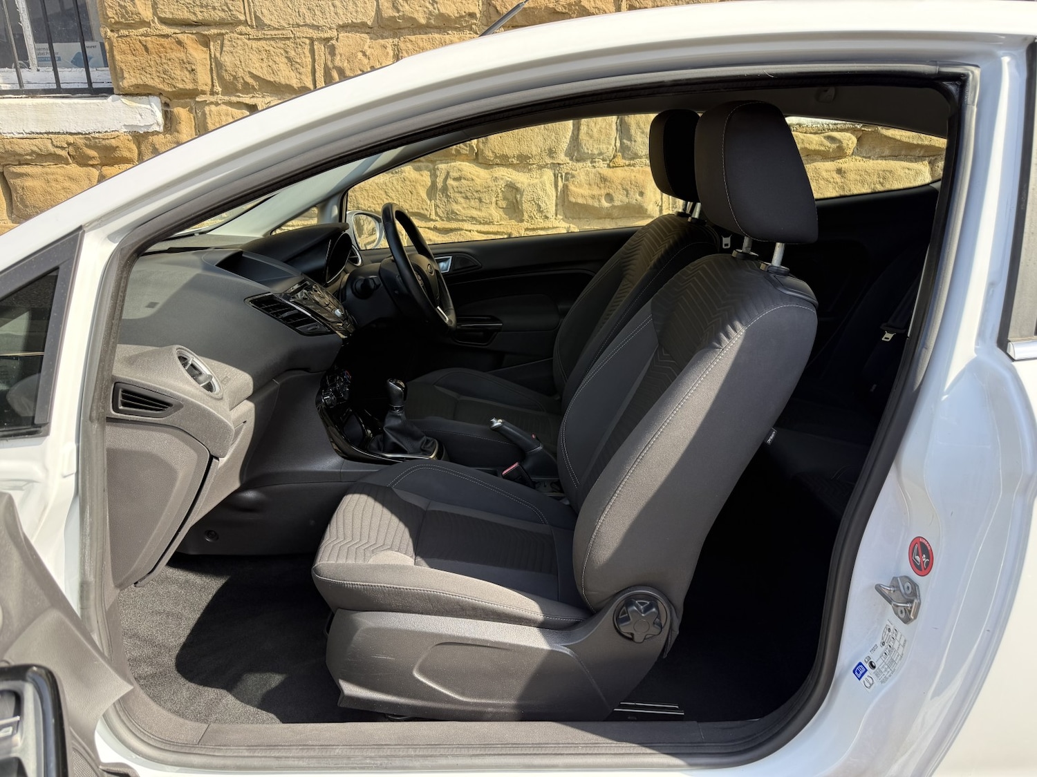 Used Ford Fiesta 2015 for sale - 78168941: Photo 19