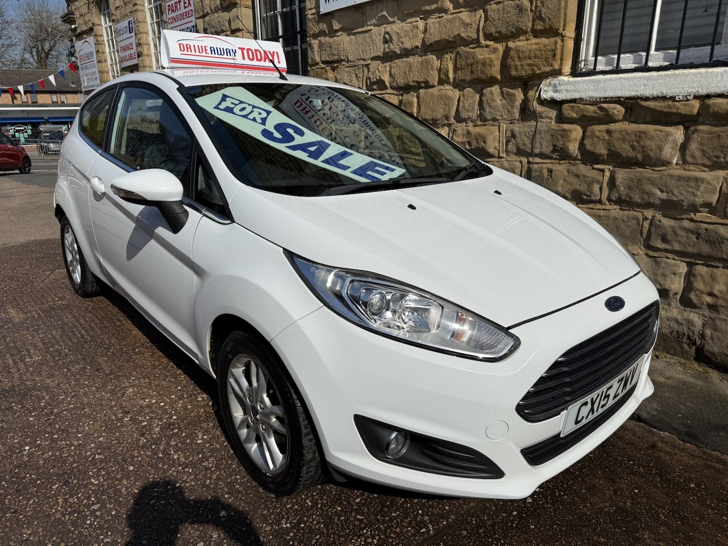 Used Ford Fiesta 2015 for sale - 78168941: Photo 2