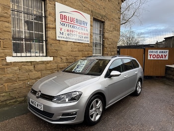 Used Volkswagen Golf 2016 for sale - 77635371: Photo