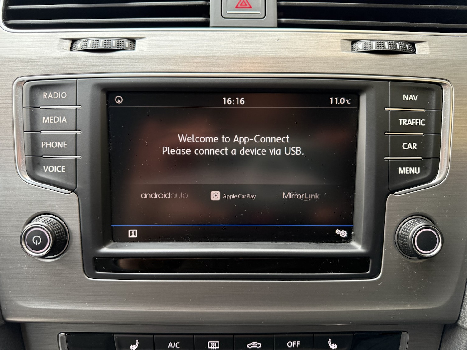 Used Volkswagen Golf 2016 for sale - 77635371: Photo 21