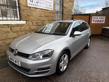 Used Volkswagen Golf 2016 for sale - 77635371: Photo