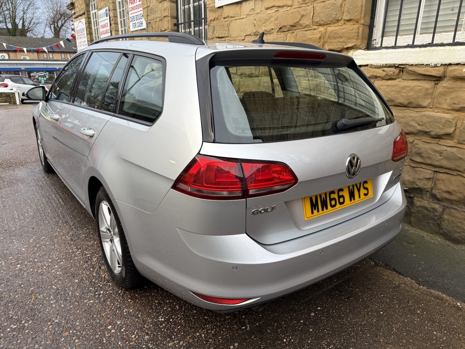 Used Volkswagen Golf 2016 for sale - 77635371: Photo 9