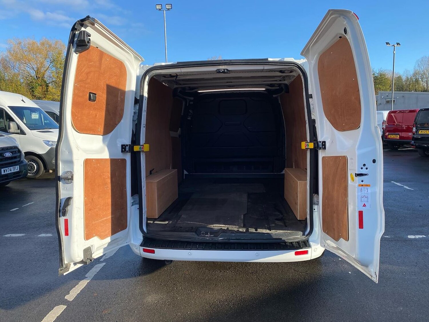 Used Ford Transit Custom 2023 for sale - 76699378: Photo 6