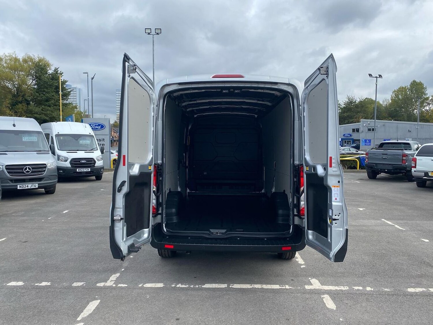 Used Ford Transit 2024 for sale - 76412525: Photo 6