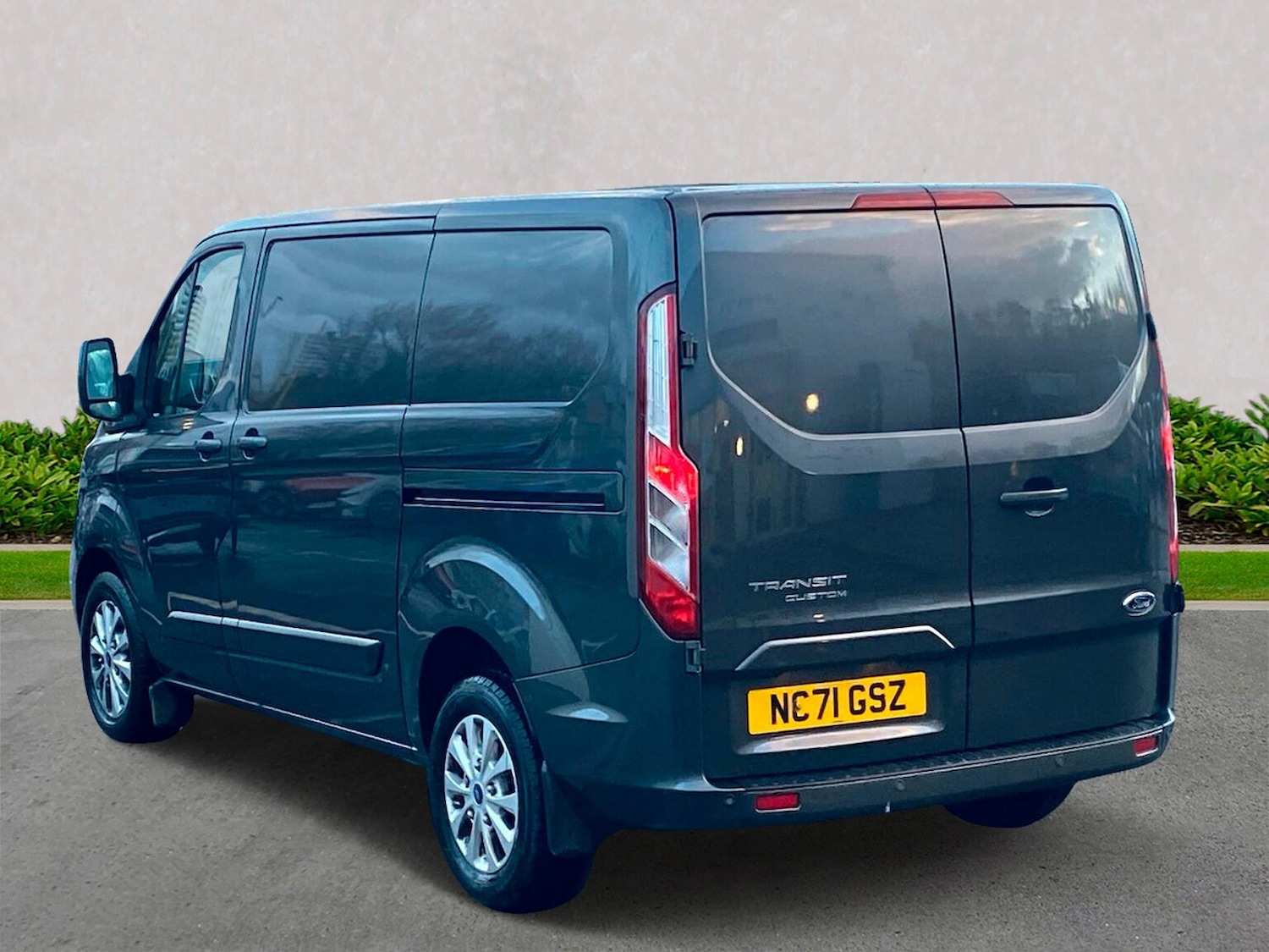 Used Ford Transit Custom 2022 for sale - 76974537: Photo 2