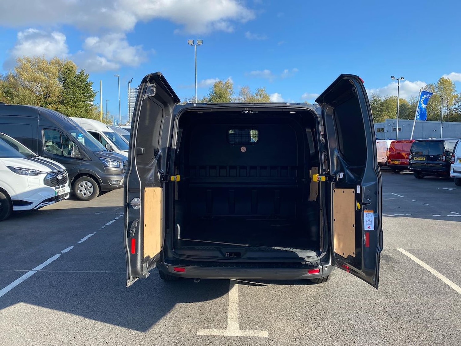 Used Ford Transit Custom 2022 for sale - 77548382: Photo 6