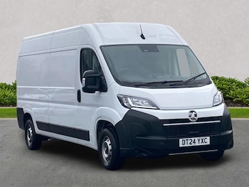 Vauxhall Movano feature image