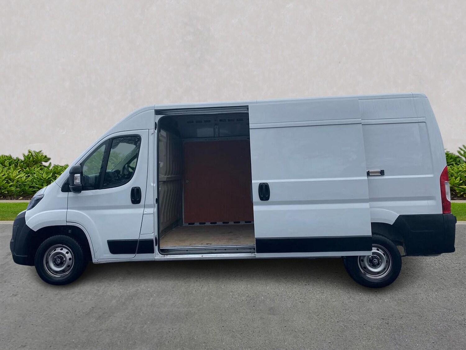 Used Vauxhall Movano 2024 for sale - 77489613: Photo 3