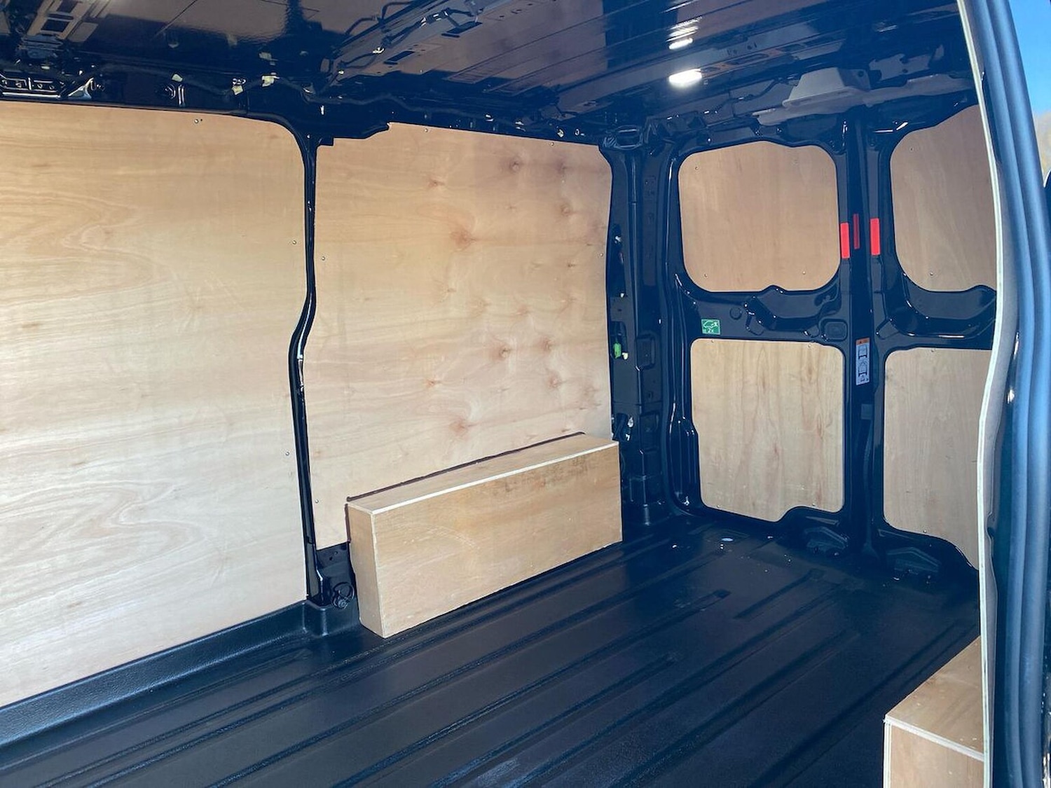 Used Ford Transit Custom 2024 for sale - 76650239: Photo 17