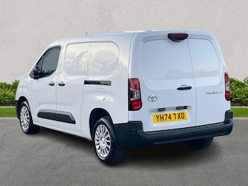 Used Toyota ProAce 2024 for sale - 77089937: Photo