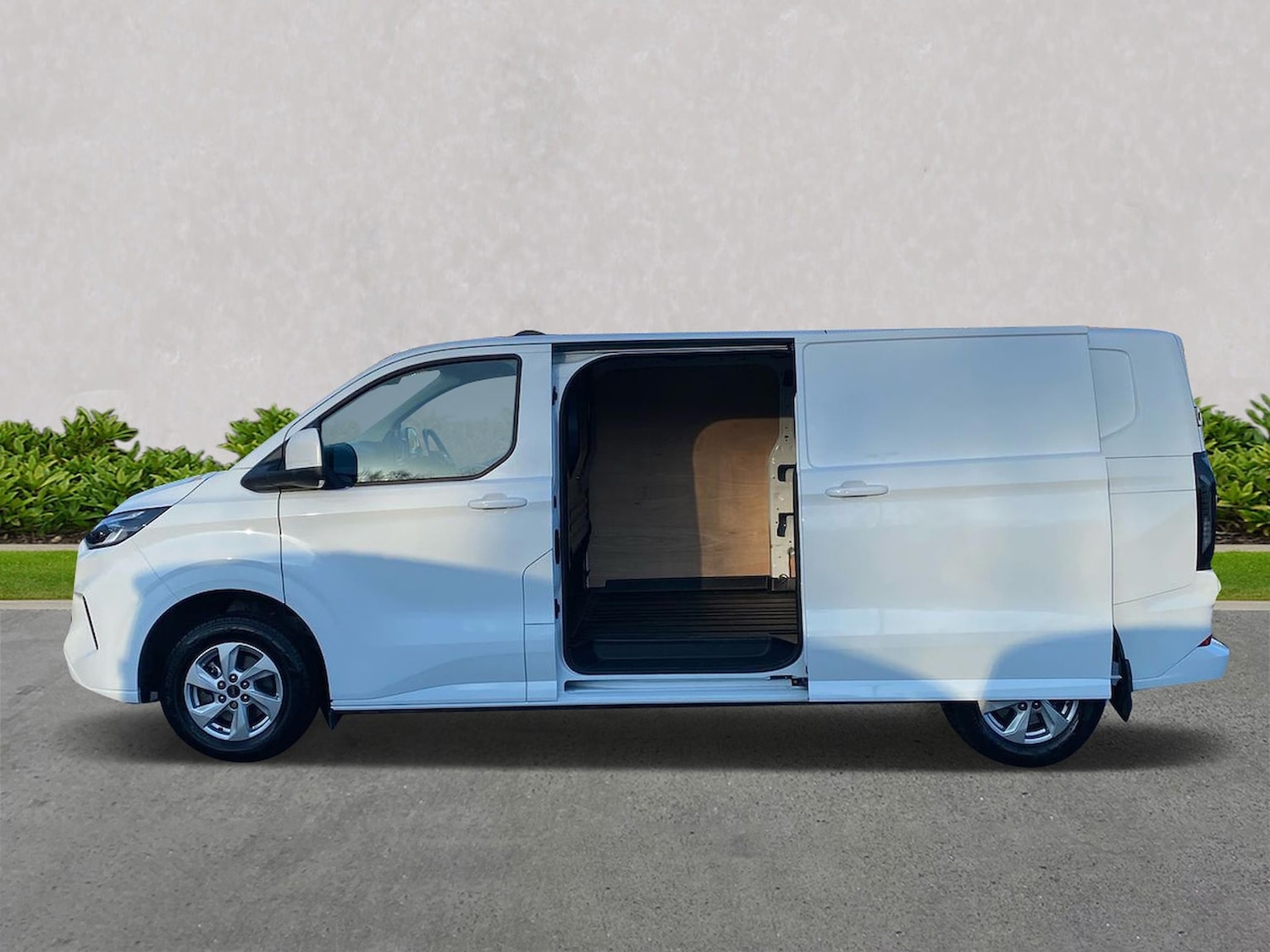 Used Ford Transit Custom 2024 for sale - 76794856: Photo 3