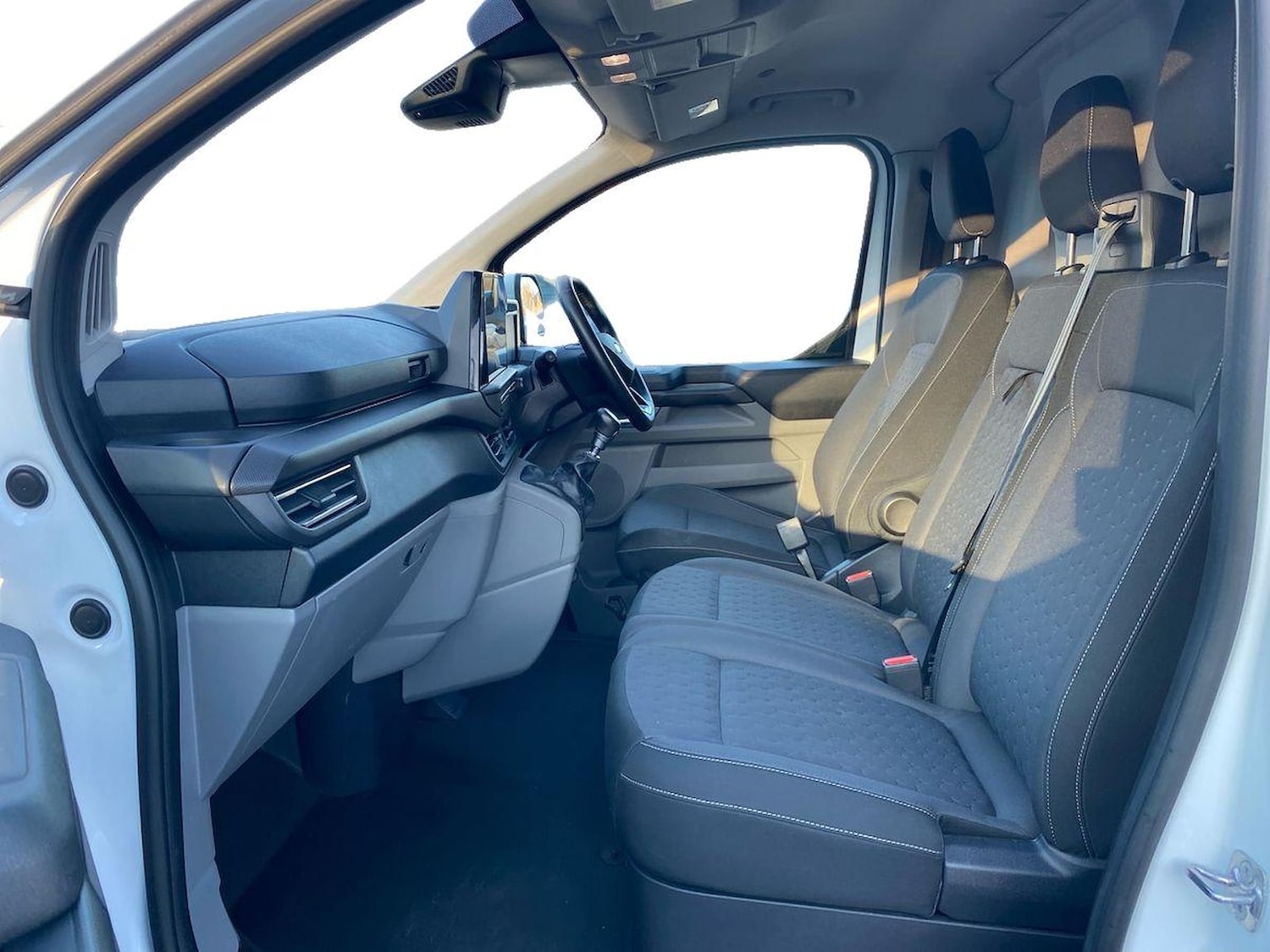 Used Ford Transit Custom 2024 for sale - 76794856: Photo 8