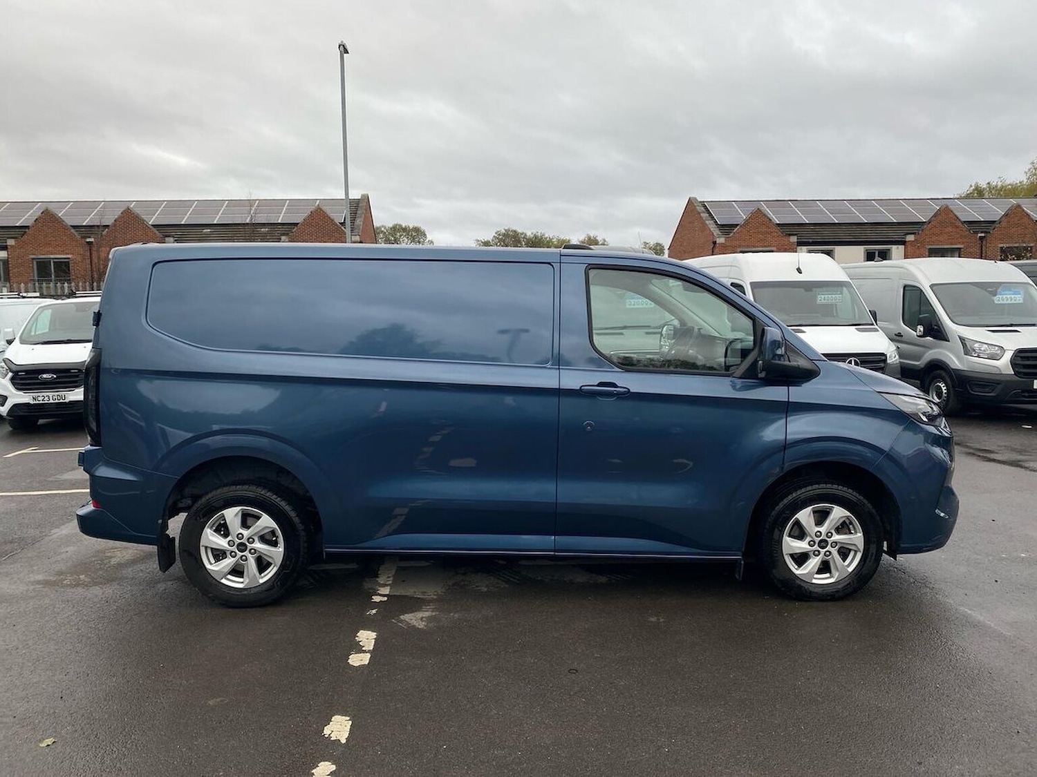 Used Ford Transit Custom 2024 for sale - 76422389: Photo 18